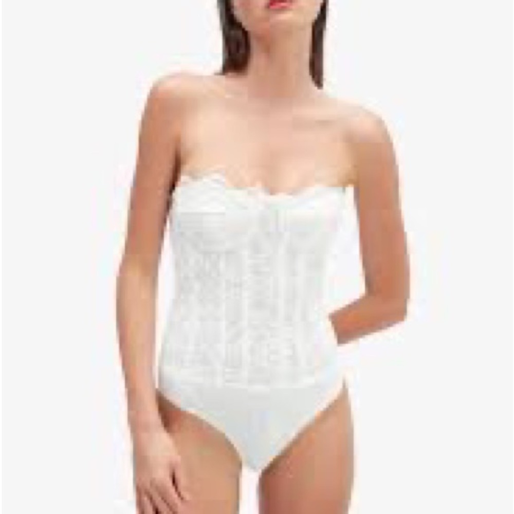OSCAR LACE BODYSUIT BY BARDOT! - Picture 7 of 12